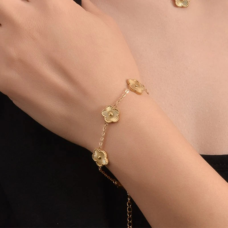 Gold Flower Charm Bracelet